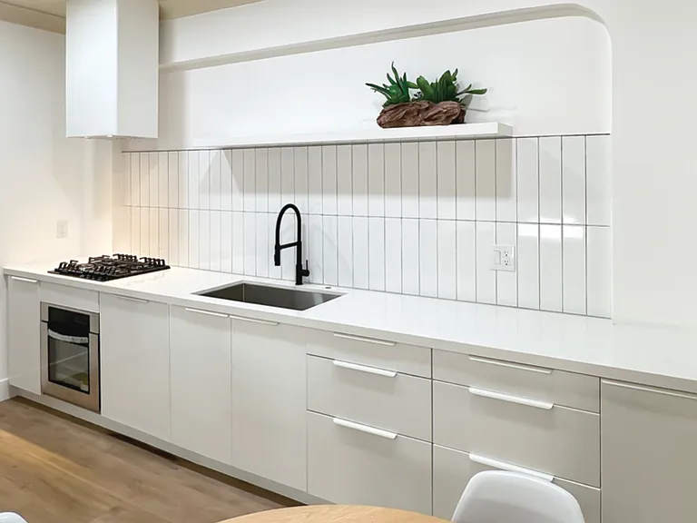 630 S Cochran Ave #101 — Photo 3