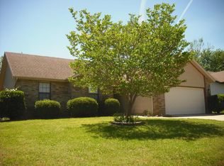 2980 W Village Ter, Springfield, MO 65810