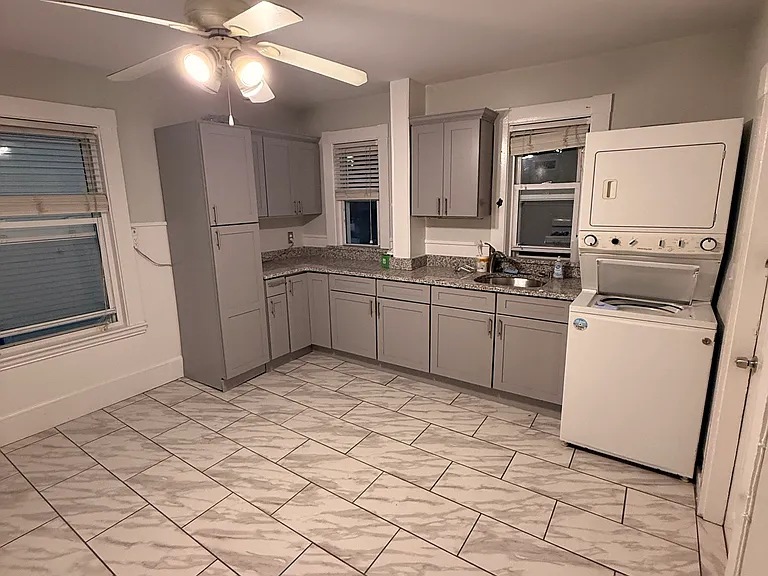 11 1/2 Winthrop Ave #2 — Photo 13