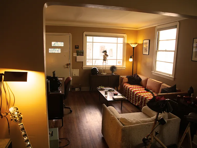 2470 Dauphine St #B — Photo 3