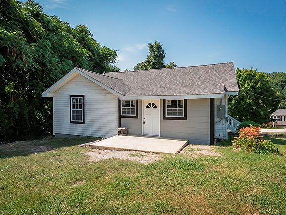 3rd image of 400 Hogan Cir