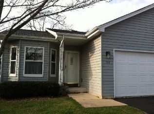 744 Harmony Ct, North Aurora, IL 60542