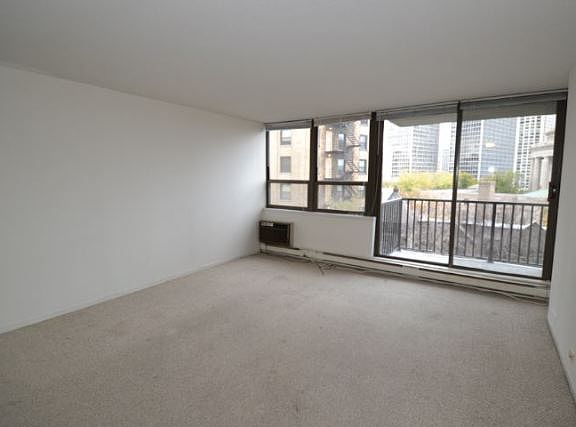 5th image of 2740 N Pine Grove Ave #E7