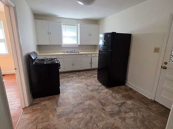 5th image of 105 Neely Ave