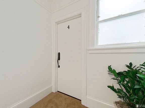 3rd image of 1925 Laguna St APT 4
