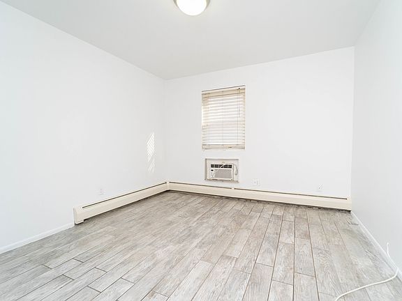 3rd image of 20-09 38th St #1M