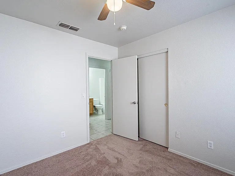 7035 W Phelps Rd — Photo 22