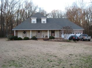 121 Chamberlain Dr, Humboldt, TN 38343