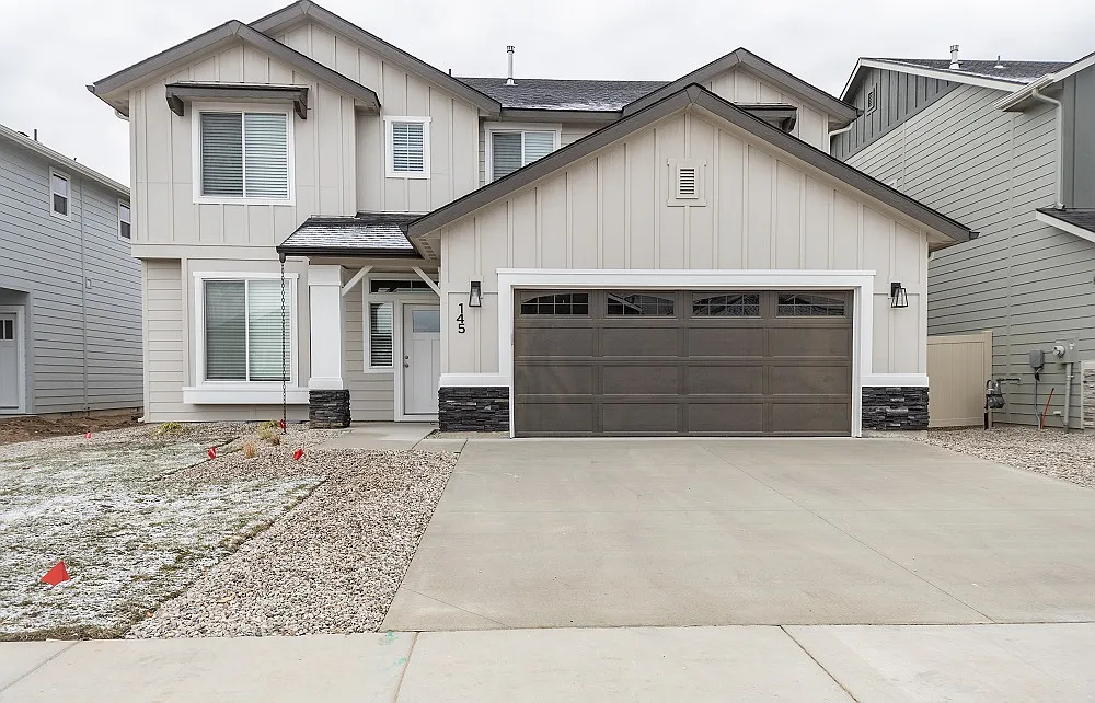 145 South Iceberg Lake Avenue - 1 — Photo 2