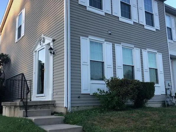 1 E Galloway Ct, Newark, DE 19711