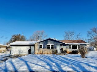 16 Ramlen Ct, Appleton, WI 54915