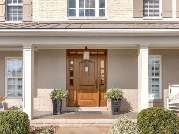 535 Foxdale Ln, Charlottesville, VA 22903