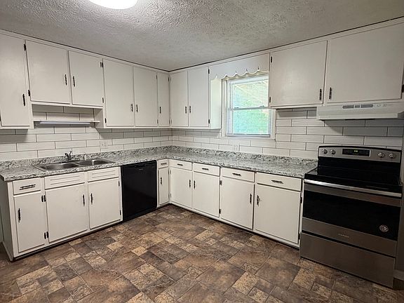 2nd image of 58 Augusta Ave