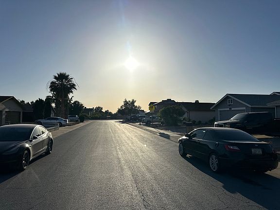 5th image of 4454 W Piute Ave