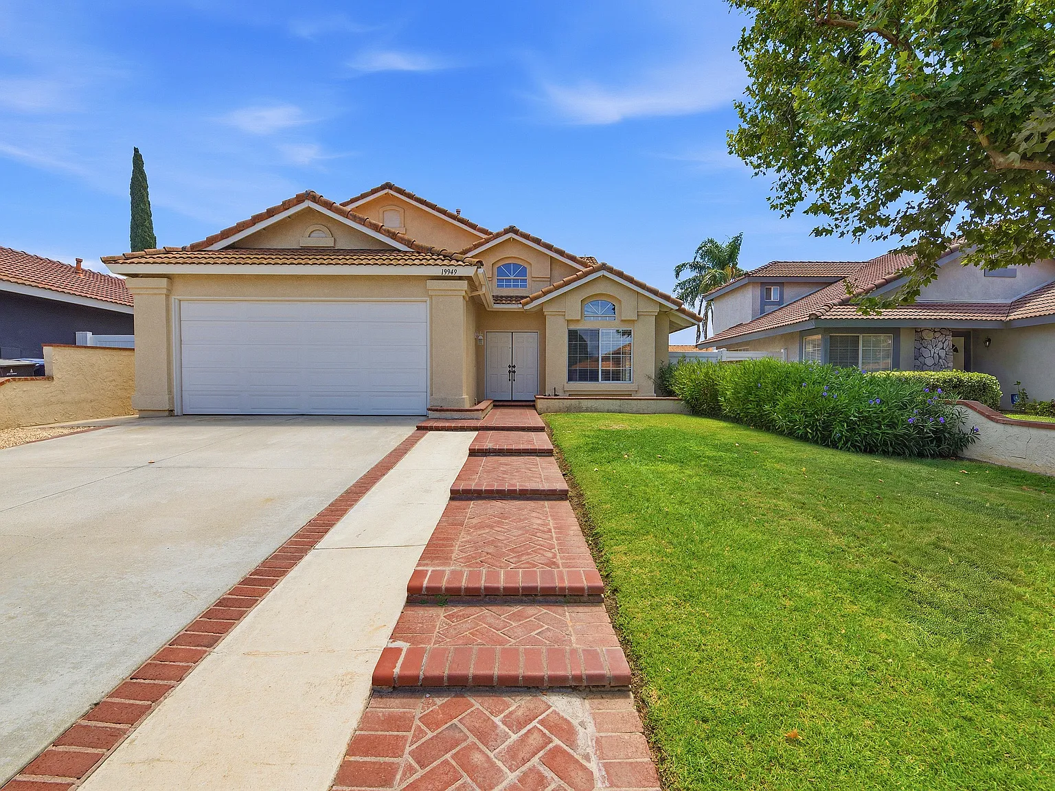 19949 Silvercrest Ln — Photo 1