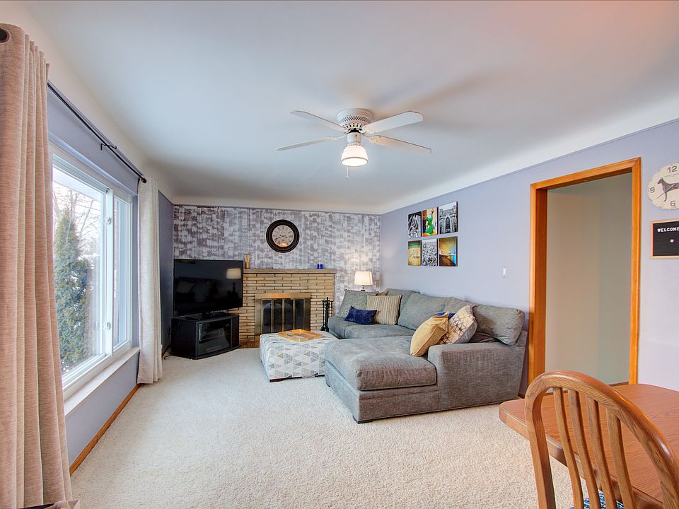 2nd image of 30125 Gloria St