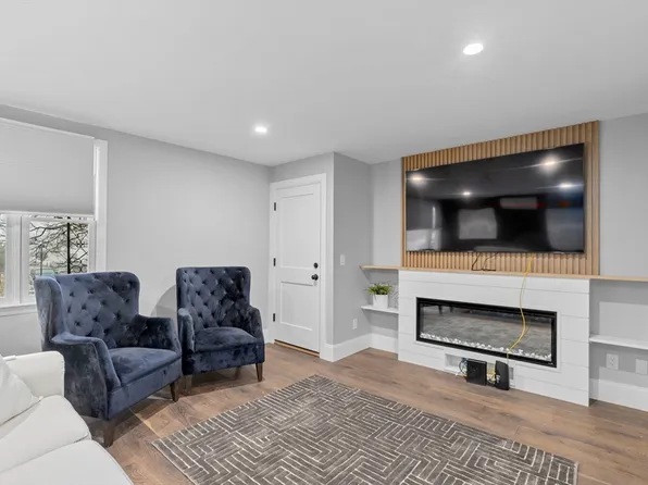 306 Plantation St, Worcester, MA 01604