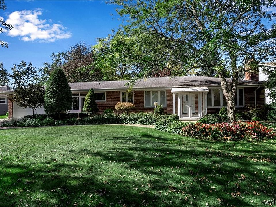 1st image of 181 Oakwood Dr