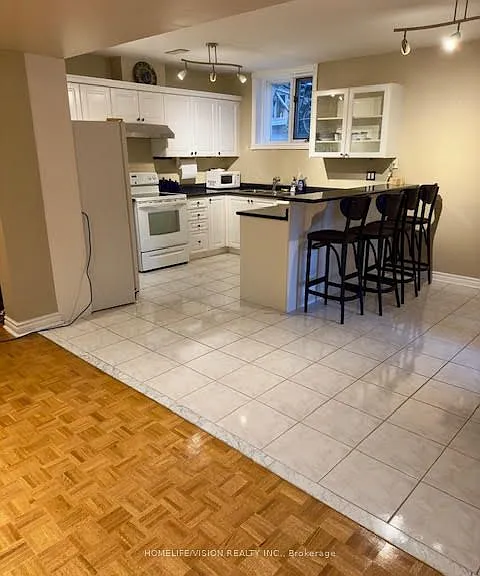 245 Floyd Ave #BASEMENT — Photo 6