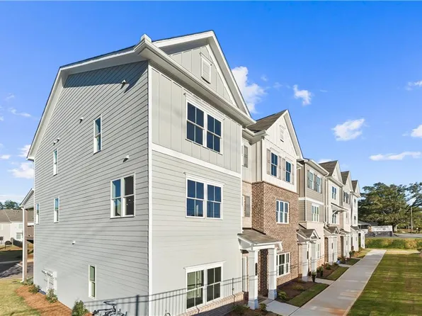 3346 Cranston Ln, Kennesaw, GA 30144