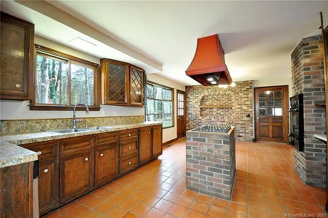 706 Maple St — Photo 9