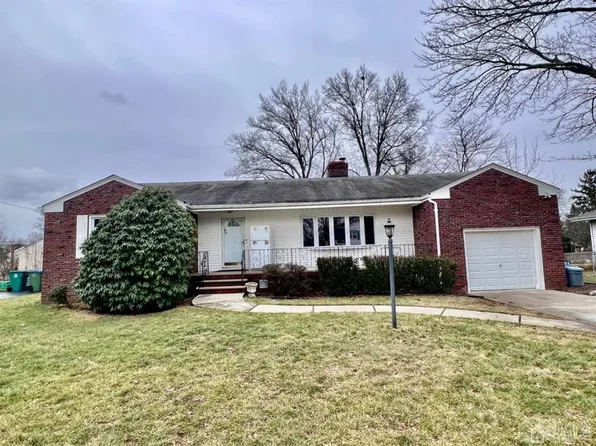 67 Morris Ave, Edison, NJ 08837