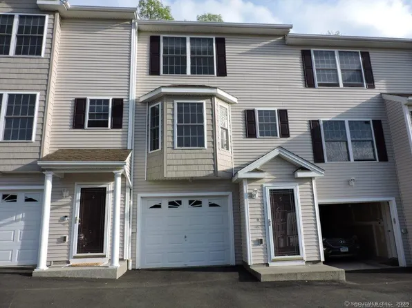 111 Taft Pointe #5, Waterbury, CT 06708