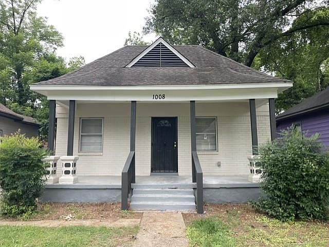 1st image of 1008 S Willett St