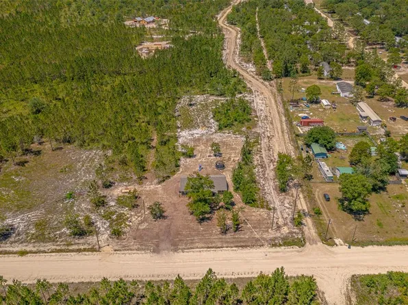 17110 Post Rd S, Waynesville, GA 31566