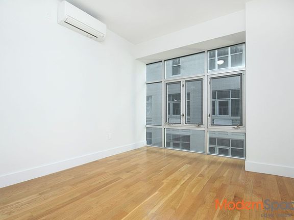 4th image of 9002 Queens Blvd APT 526