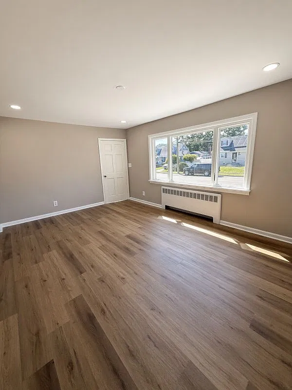 2 bed, 1.0 bath, 1100 sqft, $3,500 — Photo 4