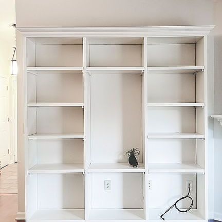 Family Room - Built-ins