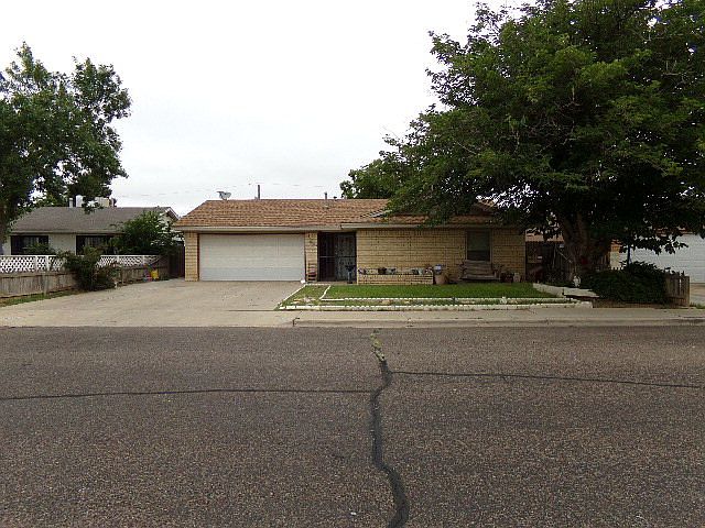 1st image of 1900 Newcomb Dr