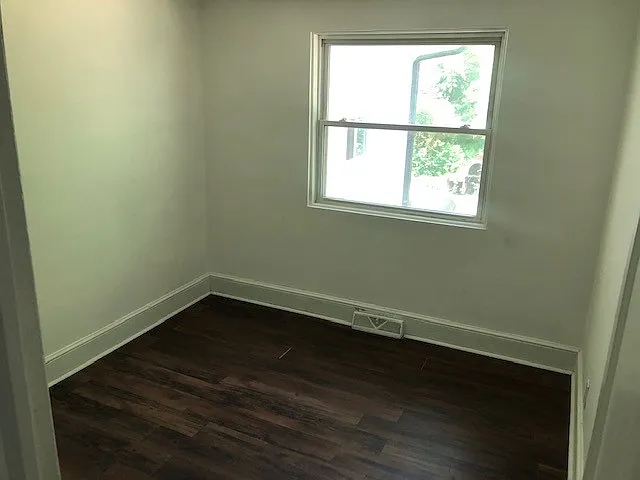 914 Martin St — Photo 10