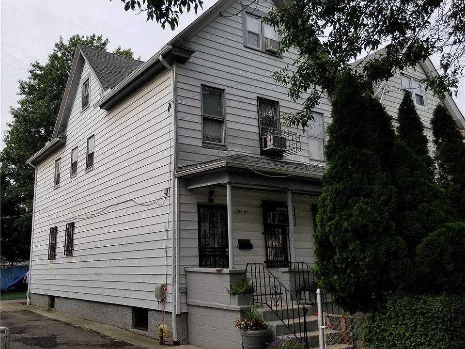 1st image of 9507 32nd Ave