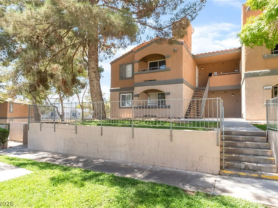 230 Mission Newport Ln #105