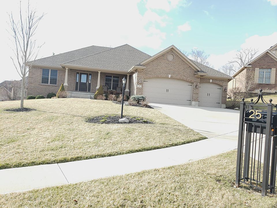 Great curb appeal! Prof landscaping