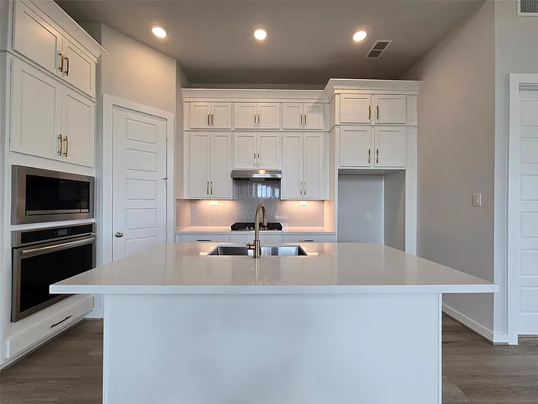 29710 Bur Creek Ln — Photo 6
