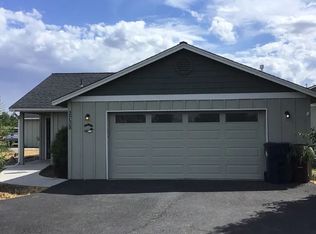 2738 SW Juniper Ave, Redmond, OR