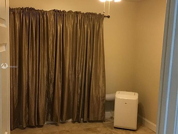 5th image of 13025 SW 107th Ter Unit 1