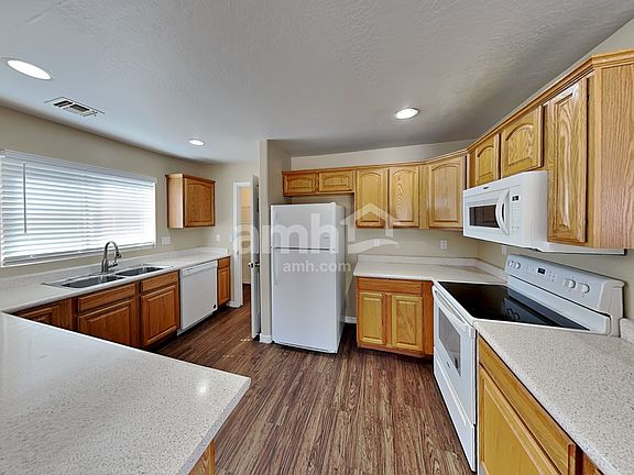 3rd image of 11229 W Mariposa Dr