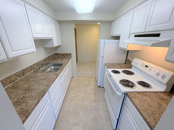2nd image of 501 Highland Dr #2B-2Ba-935Sqft