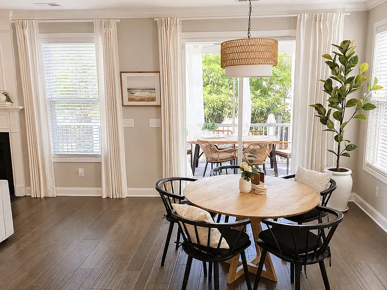 2207 Dewees Creek Dr — Photo 14