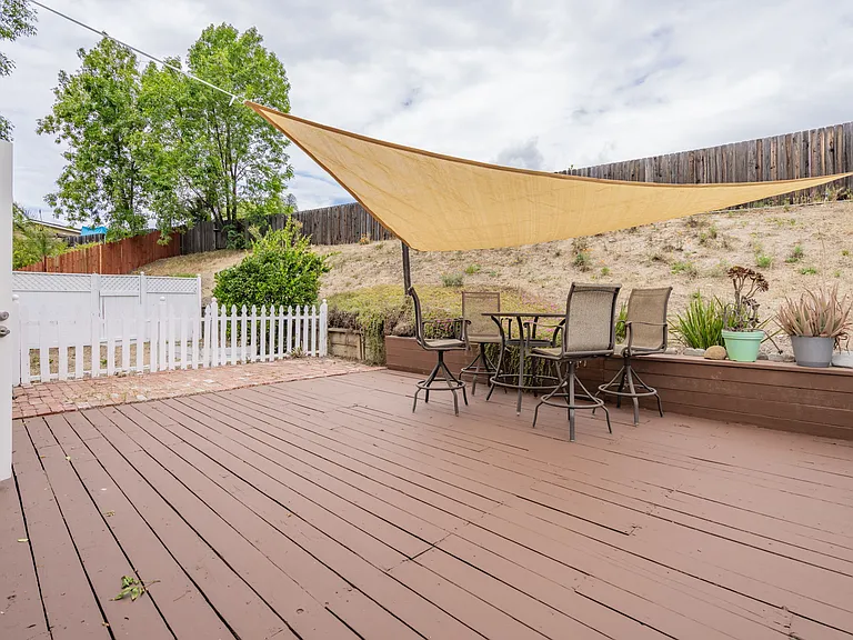 6894 N Auburn Cir — Photo 31