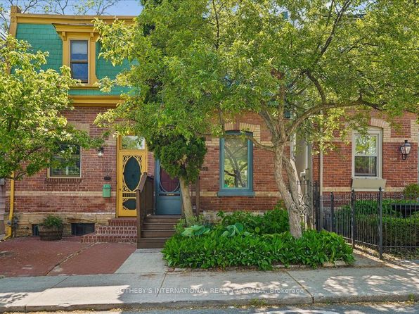 452 Sumach St, Toronto, ON M4X 1V7