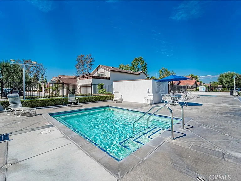 11321 Hart Way — Photo 41