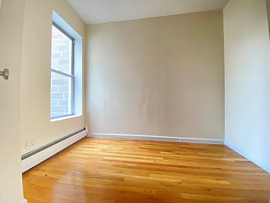 Rented by Bond New York | media 6