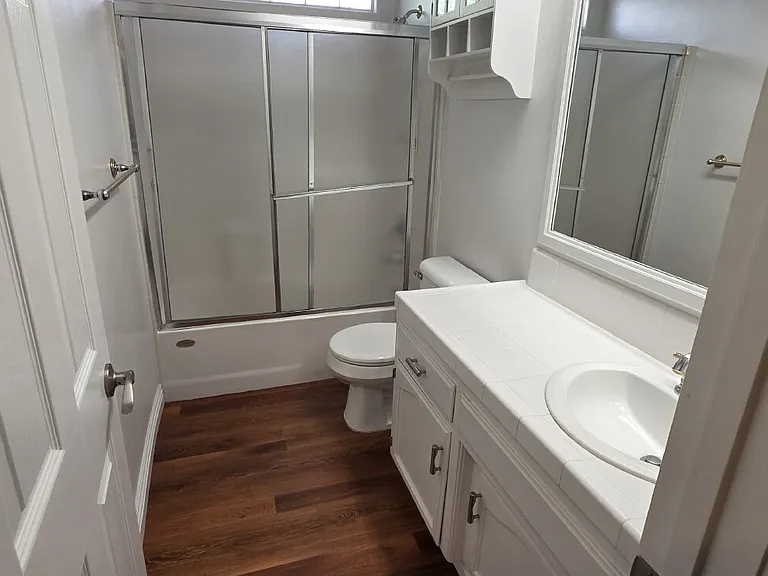 10500 Attleboro Ave — Photo 22