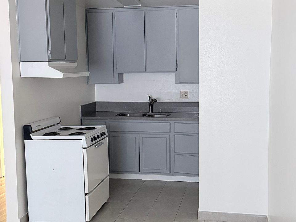2nd image of 8724 Etiwanda Ave APT 107