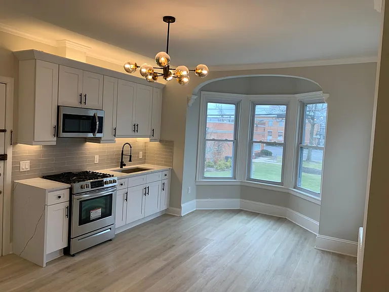 58 N Bridge St #1 — Photo 23